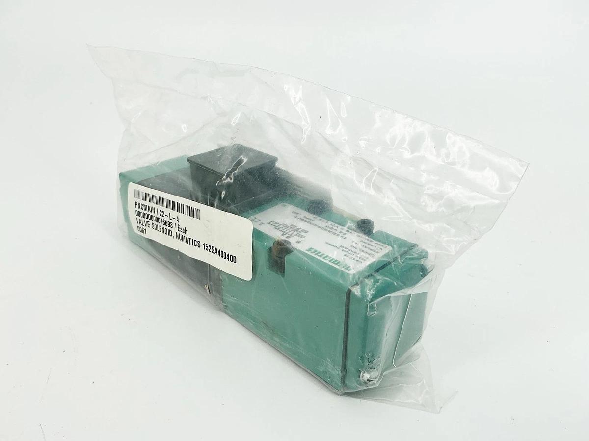 New Numatics 152SA4004000061 Pneumatic Solenoid Valve 24VDC .25A 150PSIG