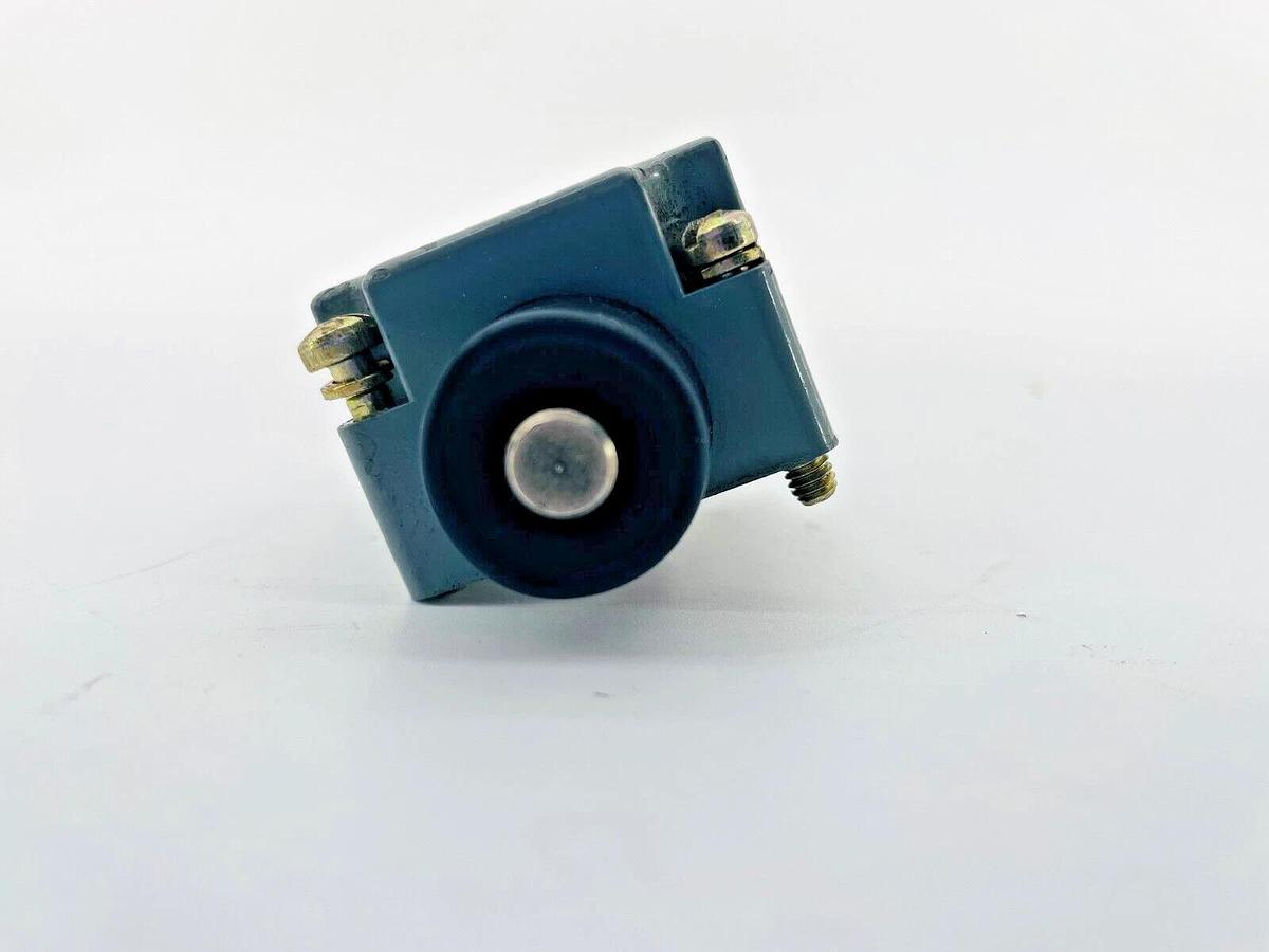 New Cutler Hammer E50DH1 Operating Head Side Maintained