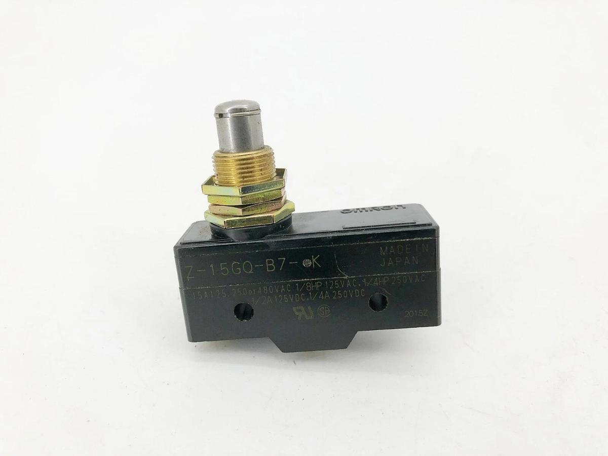 Lot of 2 New Omron Z-15GQ-B7-K Panel Mount Snap Action Switches 15A