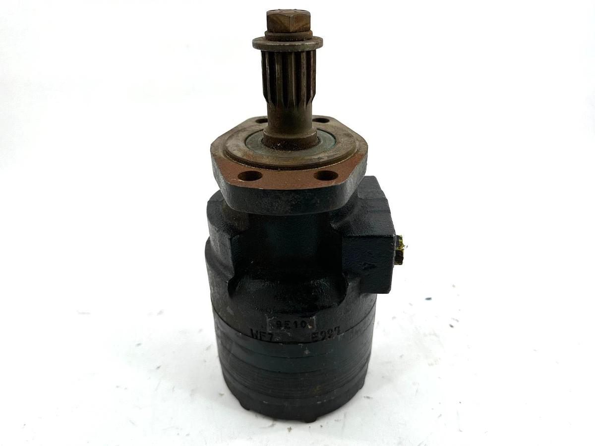 New Ross TORQMOTOR MB080105AAAA Hydraulic Motor 1.23" OD - No Box