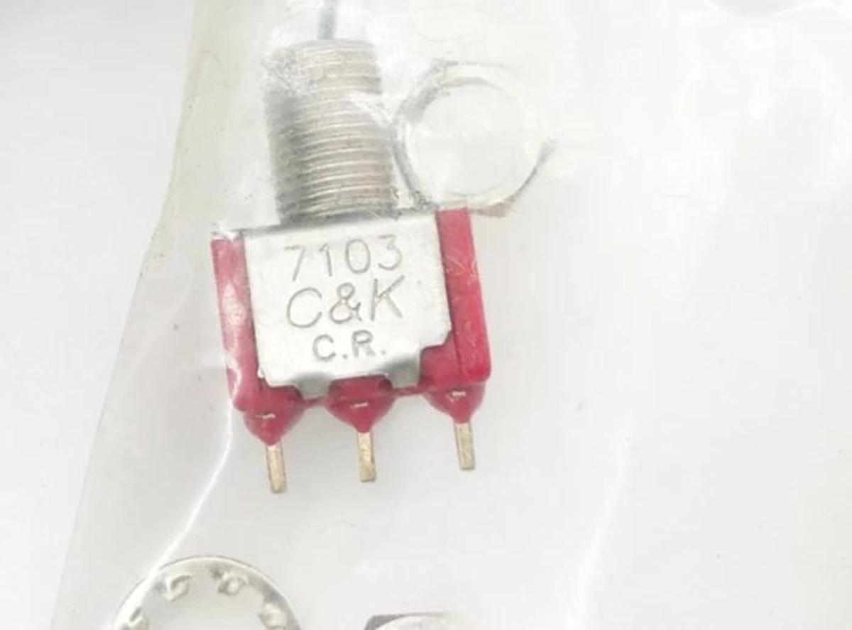 Lot of 6 New C & K 7103 Miniature Toggle Switches TO-3MA-A