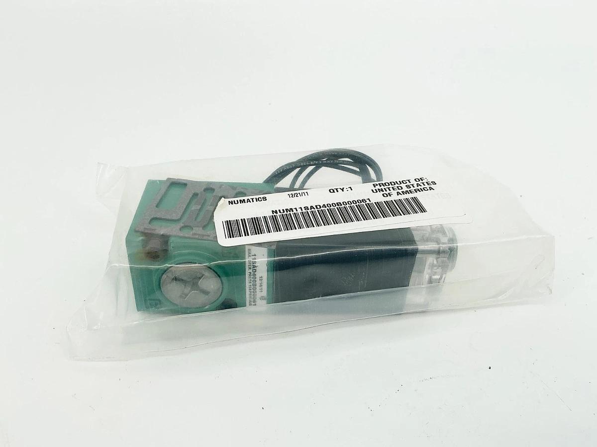 New Numatics 11SAD400B000061 Solenoid Valve 150PSIG -10F-115F 24VDC 6.3W