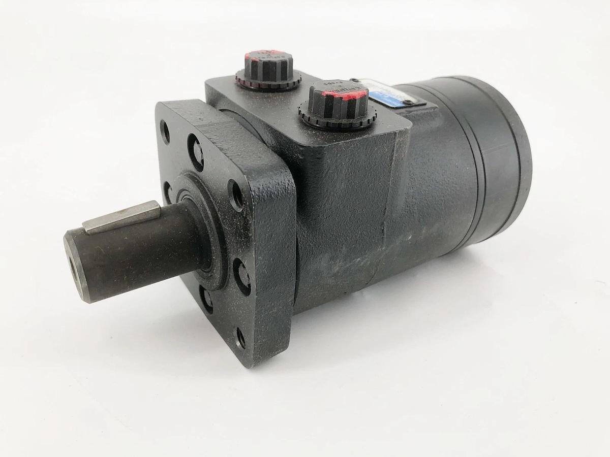 New Eaton Char-Lynn 101-1004-009 Hydraulic Motor 1/2" NPT 353RPM 1650PSI