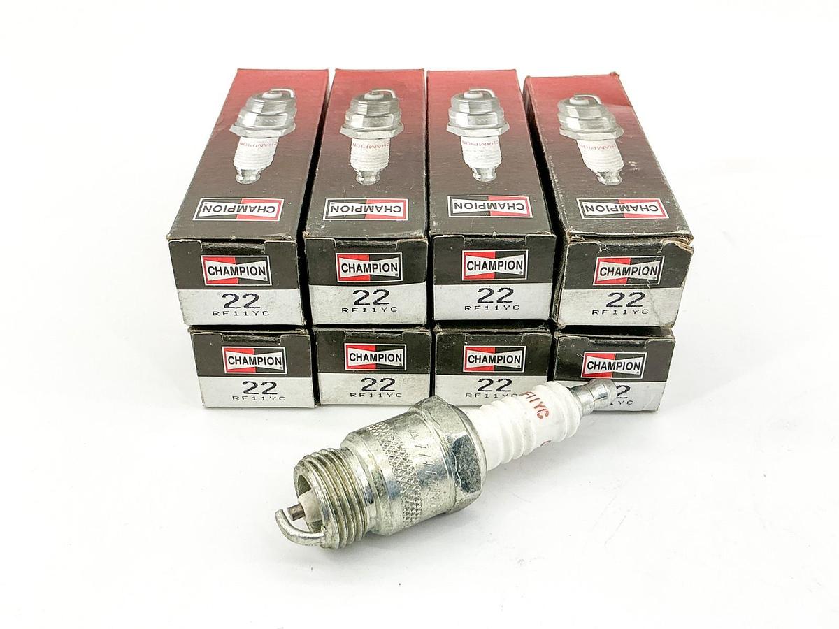 New Lot of 8 Champion RF11YC Copper Plus Spark Plug 22
