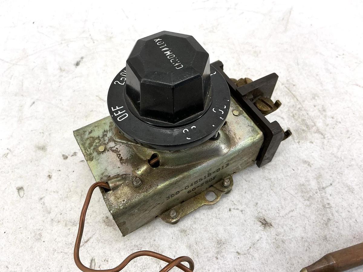 Used RobertShaw Chromalox 300-048518-013 Thermostat 50-250F