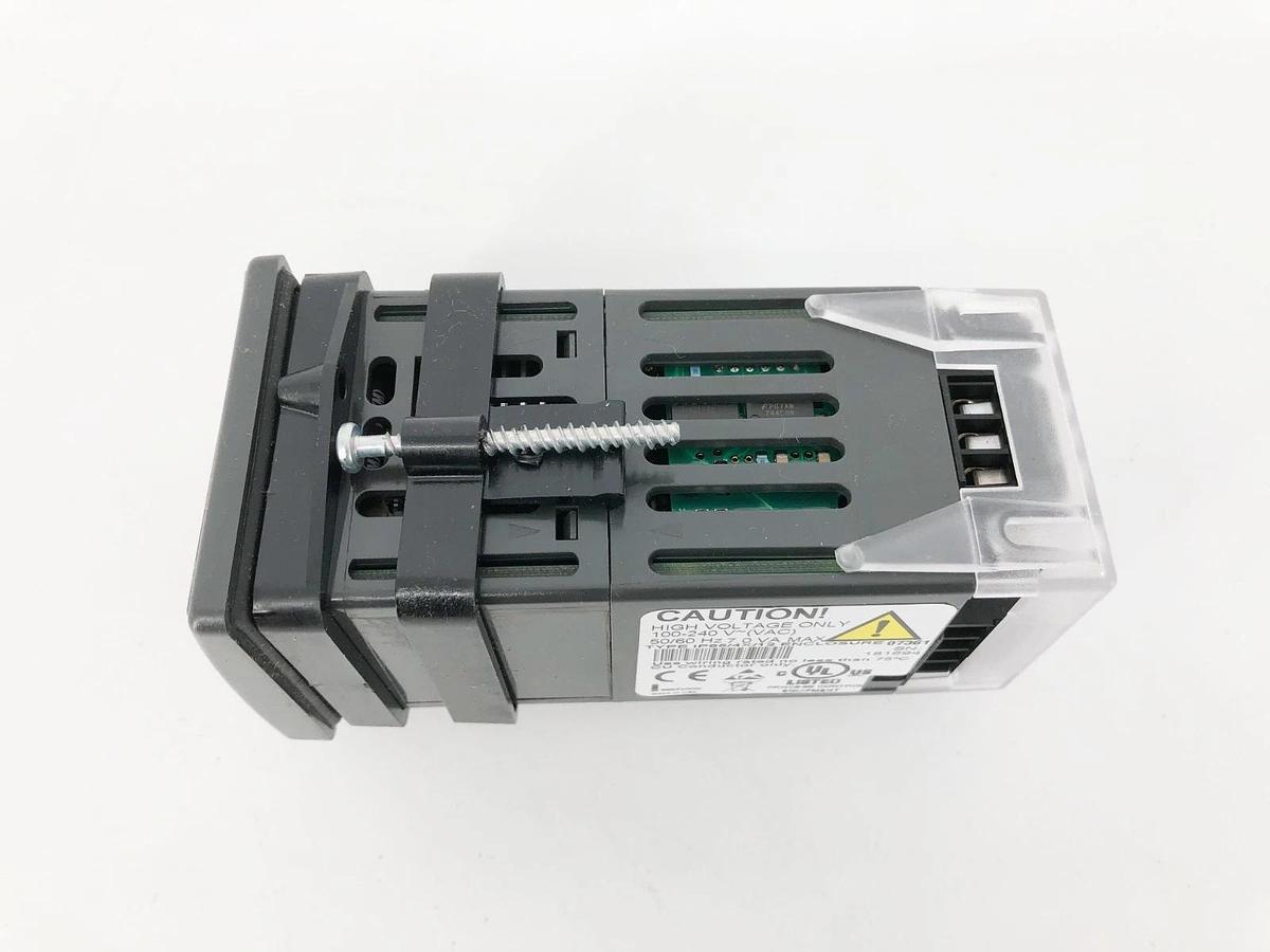 New Watlow 96A0-CAAM-00RG Temp Controller 100-240V 1/16 DIN - No Box