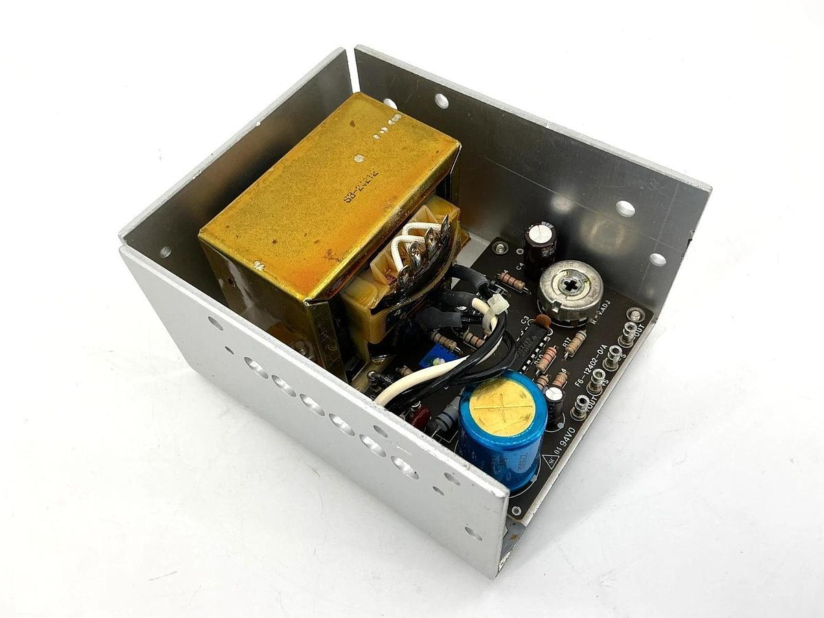 New Sola 83-24-212-03 Power Supply 120/240VAC 47-63HZ 1.2A 24VDC 50/60HZ -No Box