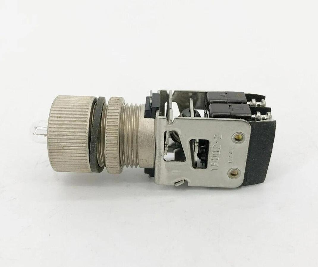 New Honeywell Mircroswitch 1B002-2 Indicator Light