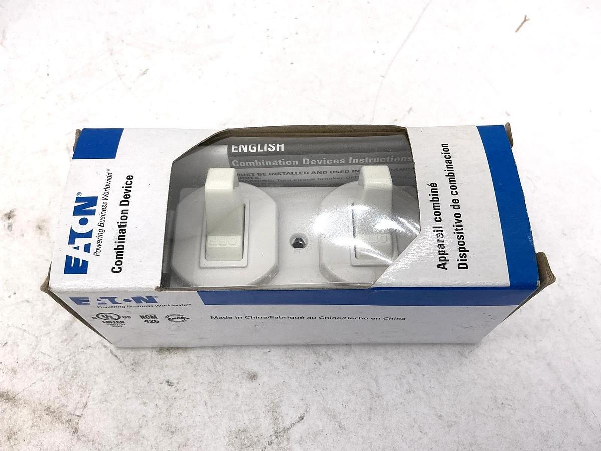 Lot of 3 New Eaton 271W-BOX Combination Device Combination Two 1-Pole Switches