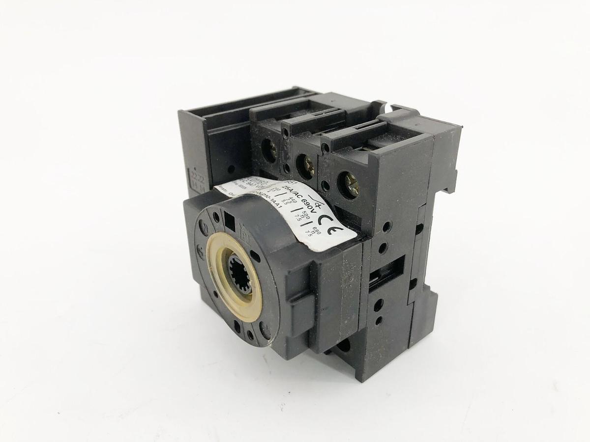 New Siemens 3LD11600-OTB51 Disconnect Switch 25A 400V - No Box