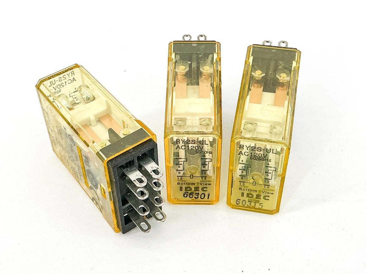 New Lot of 3 IDEC RY2S-UL Relay 120V 3A - No Box