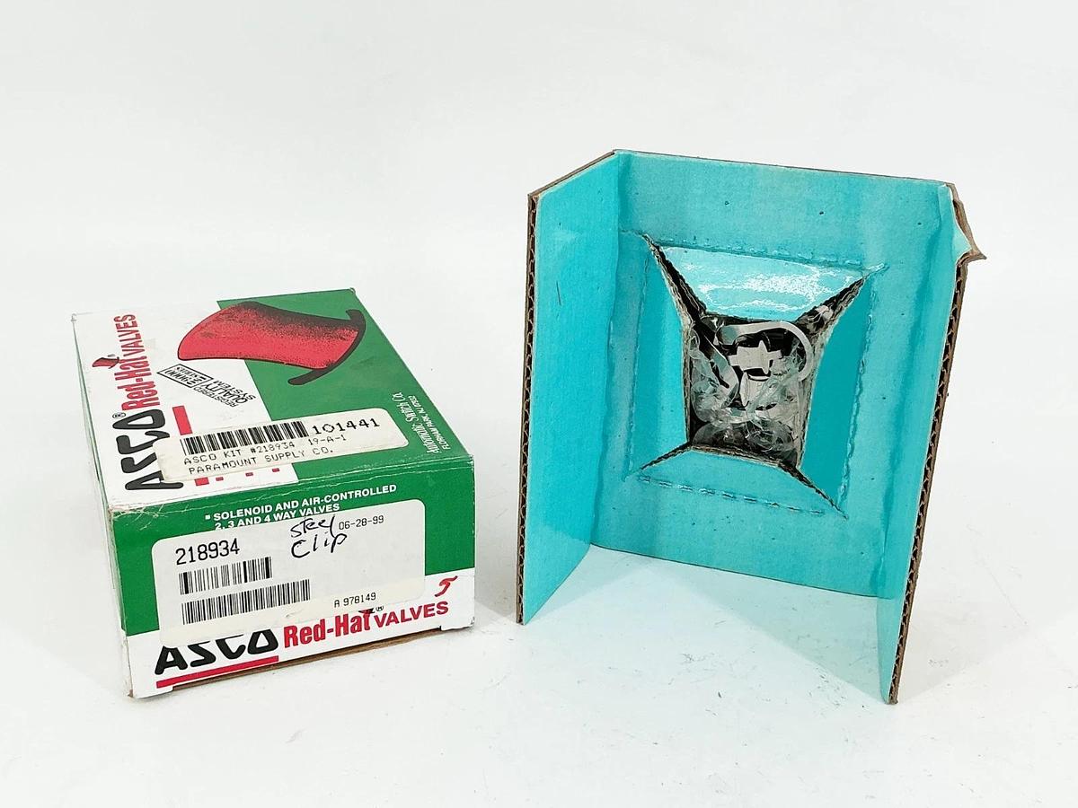 New Box of 10 Asco 218934 Solenoid Coil Clip