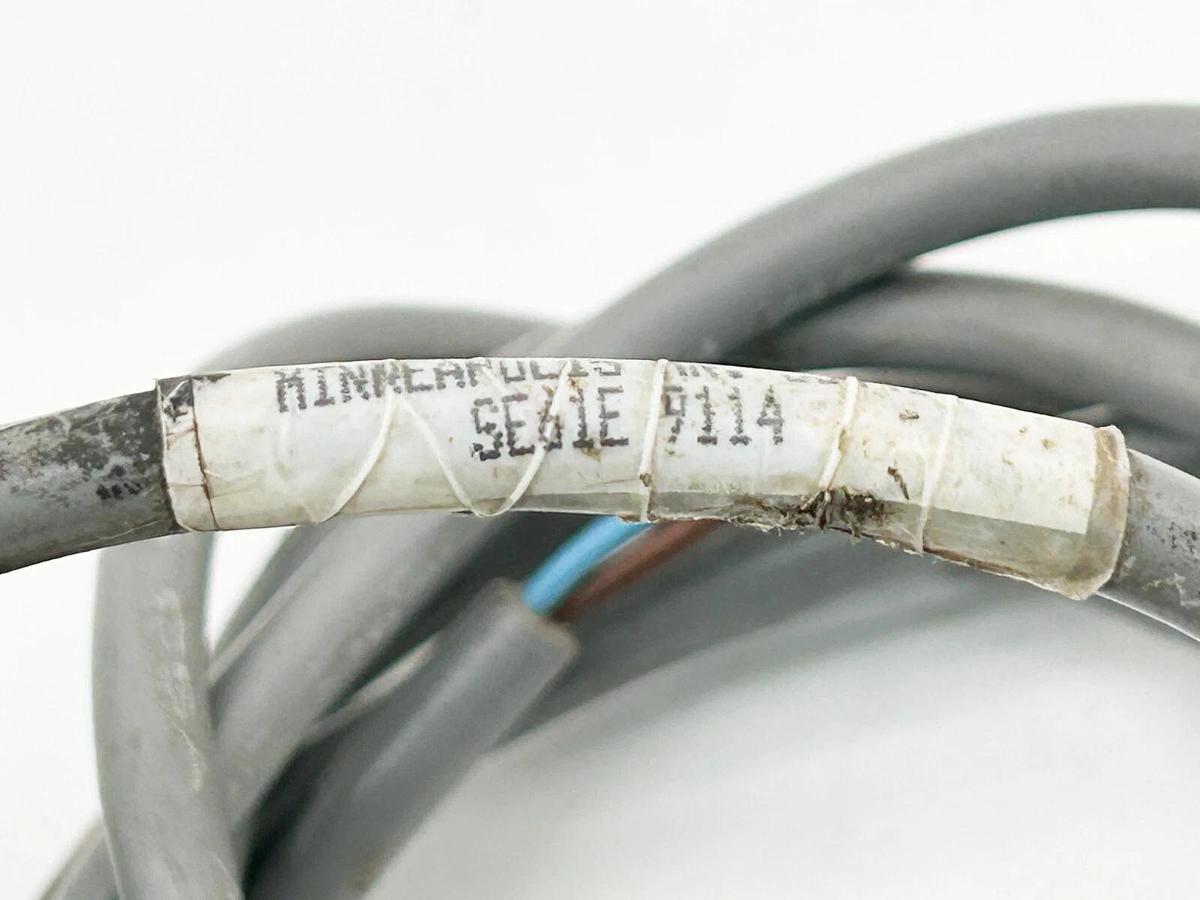 Used Lot of 2 Banner SE61E Photoelectric Sensor 10-30VDC 2 Meter Cable