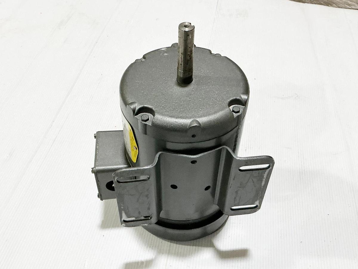 New Baldor M3534-5 Electric Motor .33HP 575V 1725RPM 3PH .64A 34A61-901 - No Box