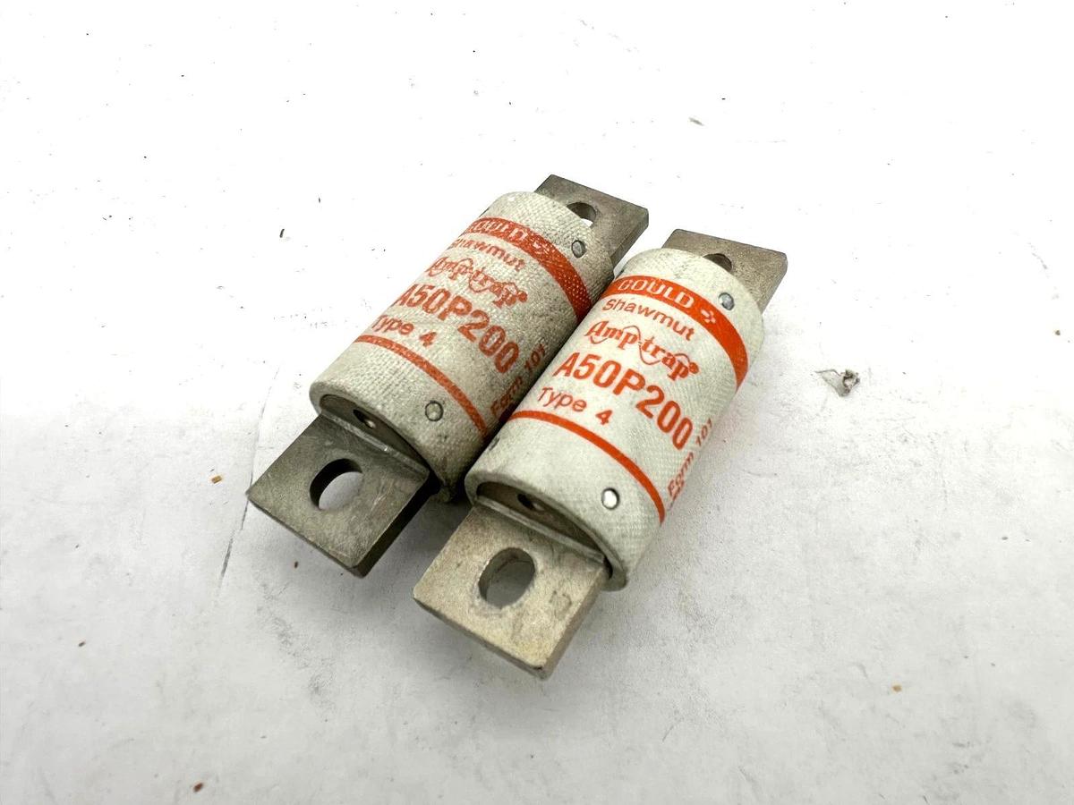 Lot of 2 New Gould Shawmut A50P200 Amtrap Fuse Type 4 200A 500V