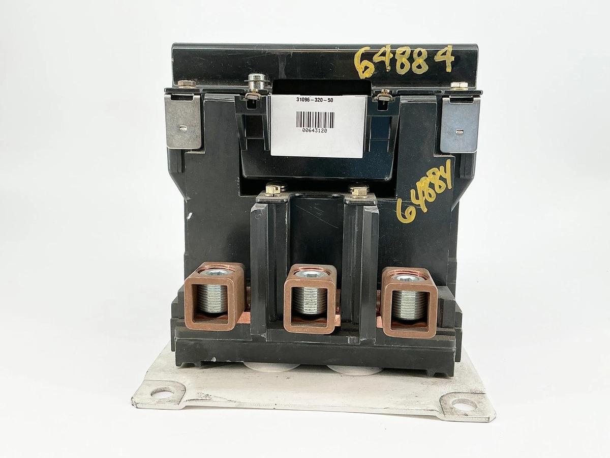 New Square D 8502SGO2V02S1 Contactor 120V Coil NEMA Size 5 3-Pole - No Box