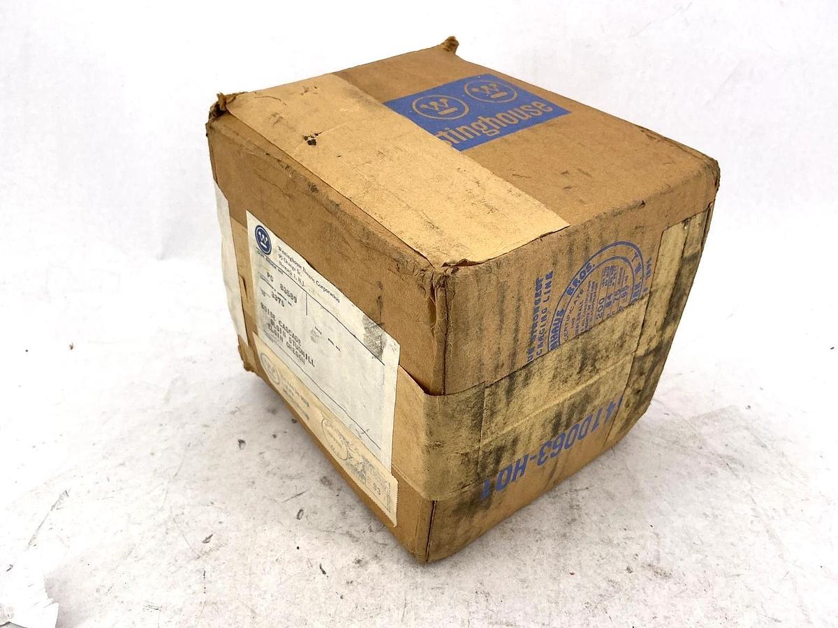 New Westinghouse 291B461A26 Analog Panel Meter Type KA-241 0-600Amps 25-200CY/HZ