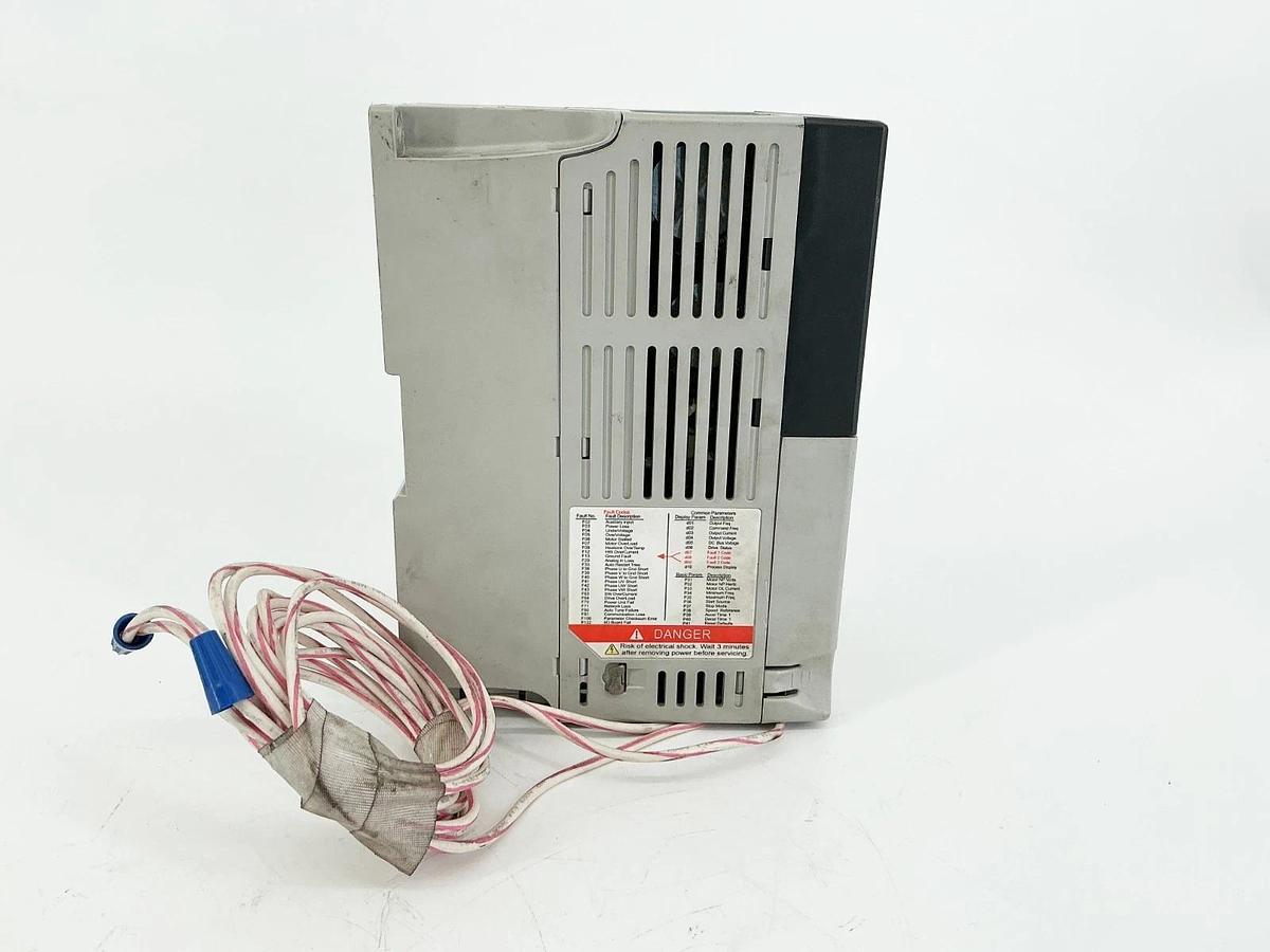 Used Allen Bradley 22A-A6P8N113 AC Drive W/ Adjustable Frequency 240V 2.0HP 14.2A Ser