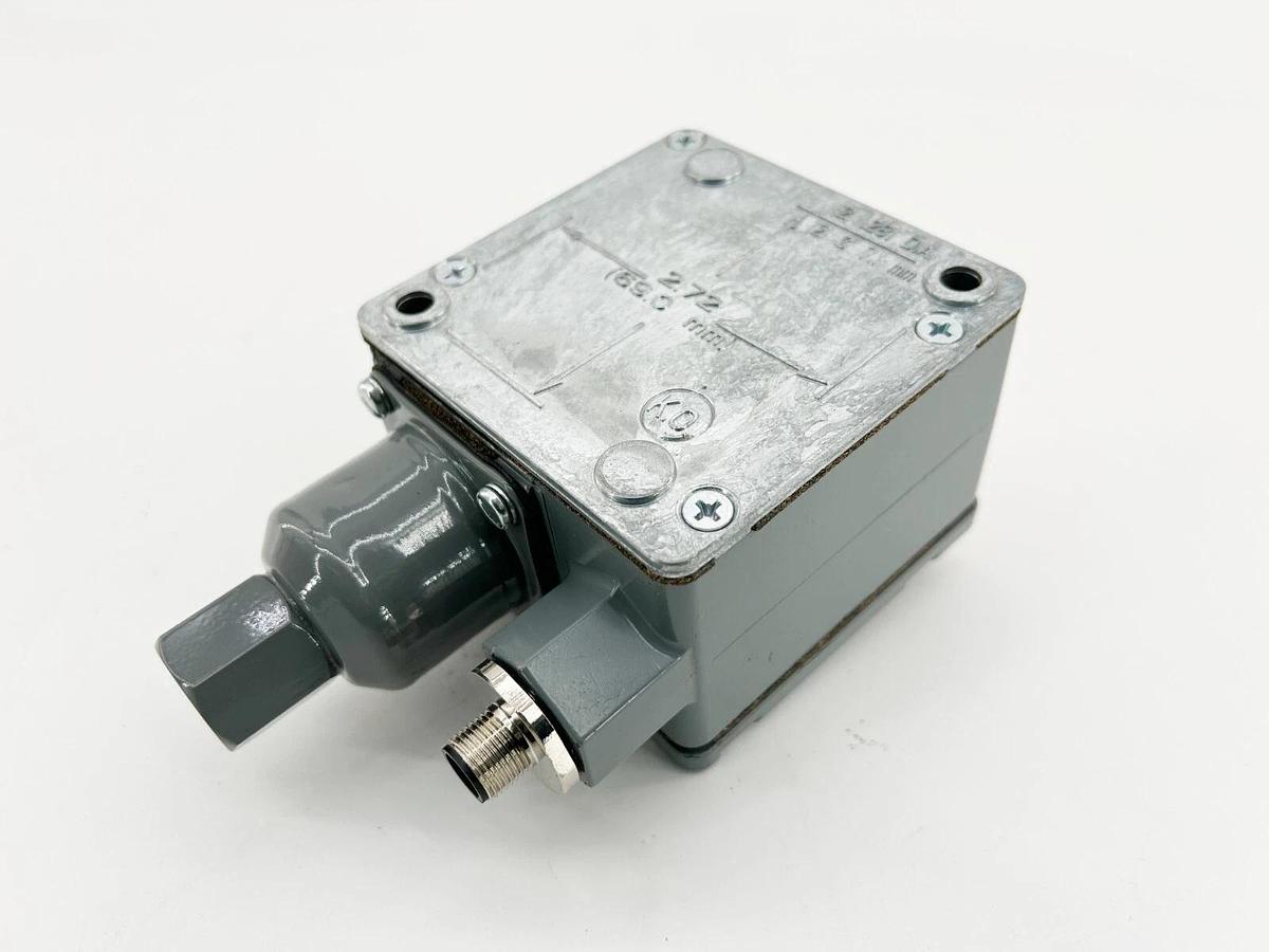 New Allen Bradley 836T-T253JX130X15 Pressure Control Switch 350PSI 600V