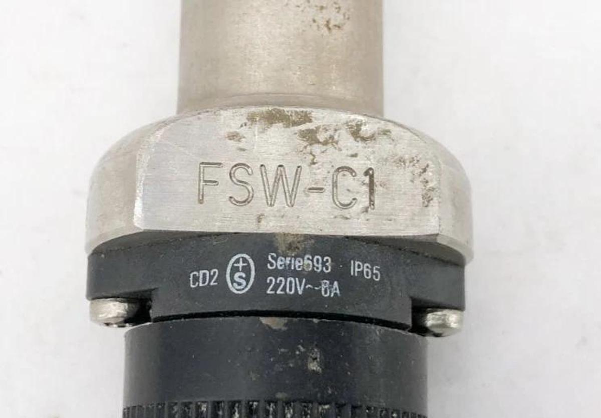 Used Omega FSW-C1 Sensor Serie693 220V 6A 3m Cable