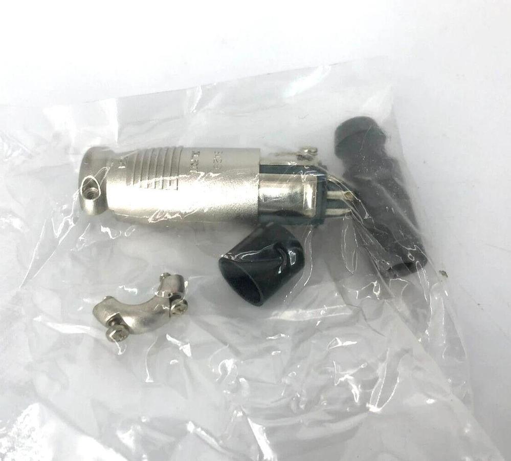 Lot of 2 New ITT Cannon XLR-5-11C 5-way Female XLR Plugs