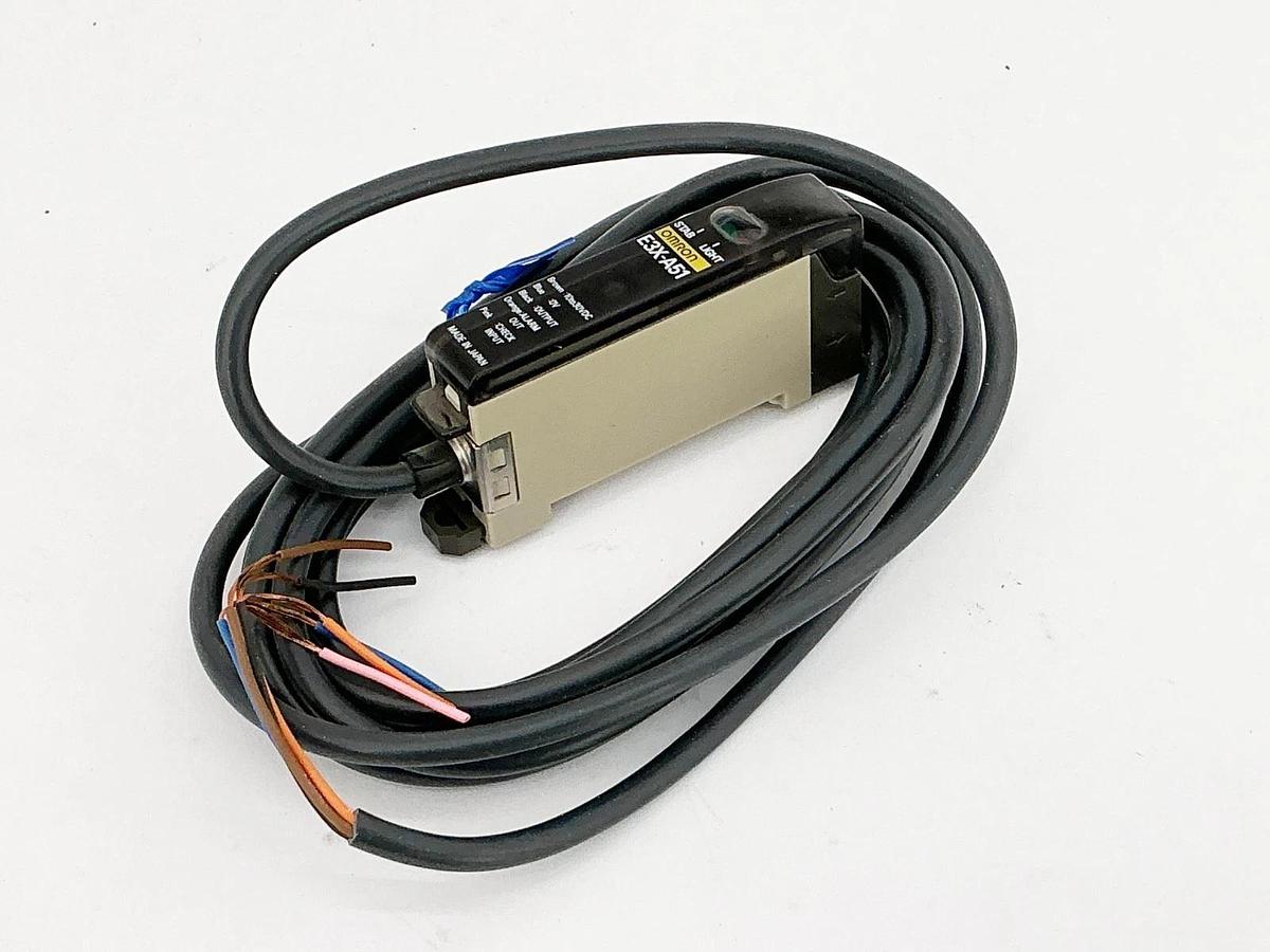 New Omron E3X-A51 Photoelectric Sensor 10-30VDC 2MM 5 Wire