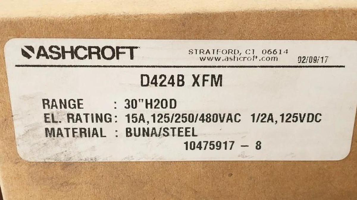 New Ashcroft D424B XFM Pressure Switch 30" H20D 15A 125/250/480VAC 1/2A 125VDC