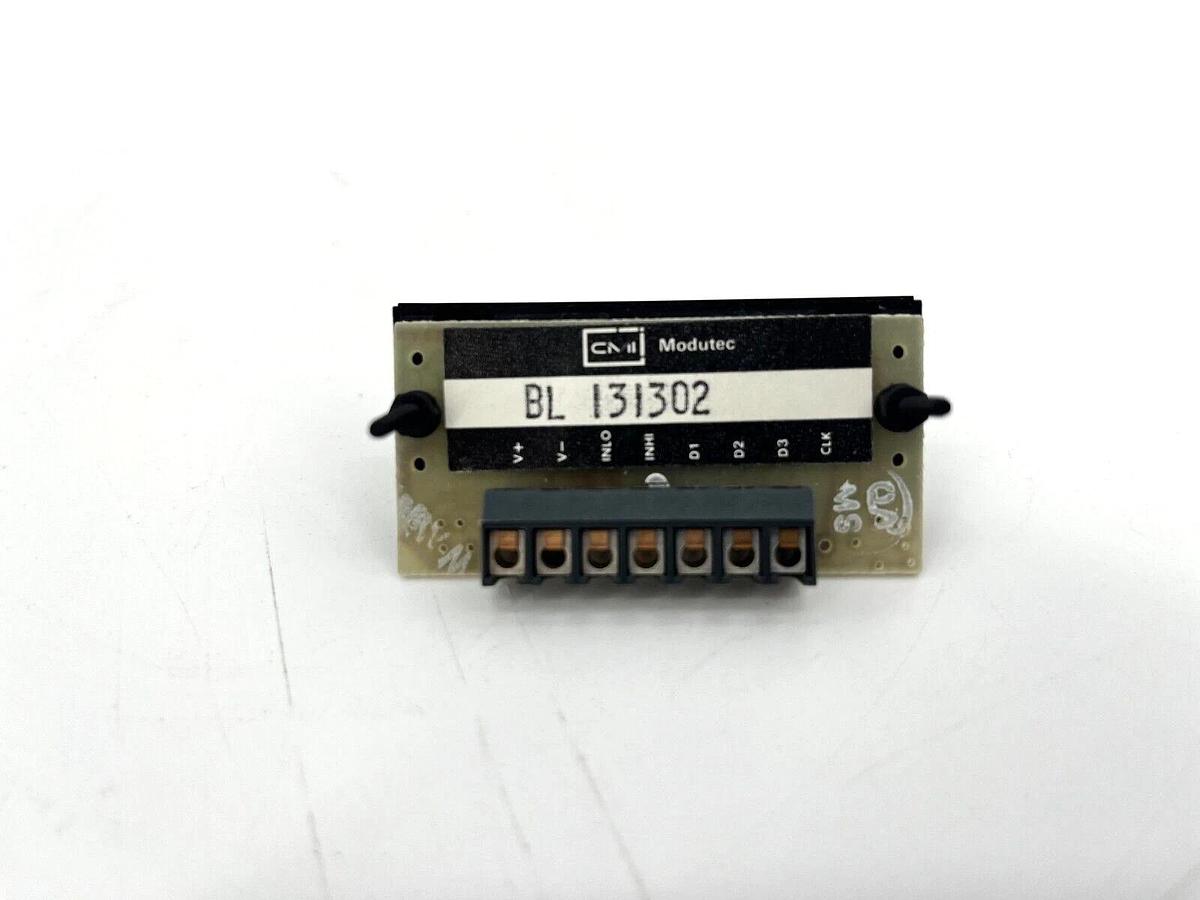 New Modutec BL-131302 LCD Digital Panel Meter - Missing Mounting Hardware