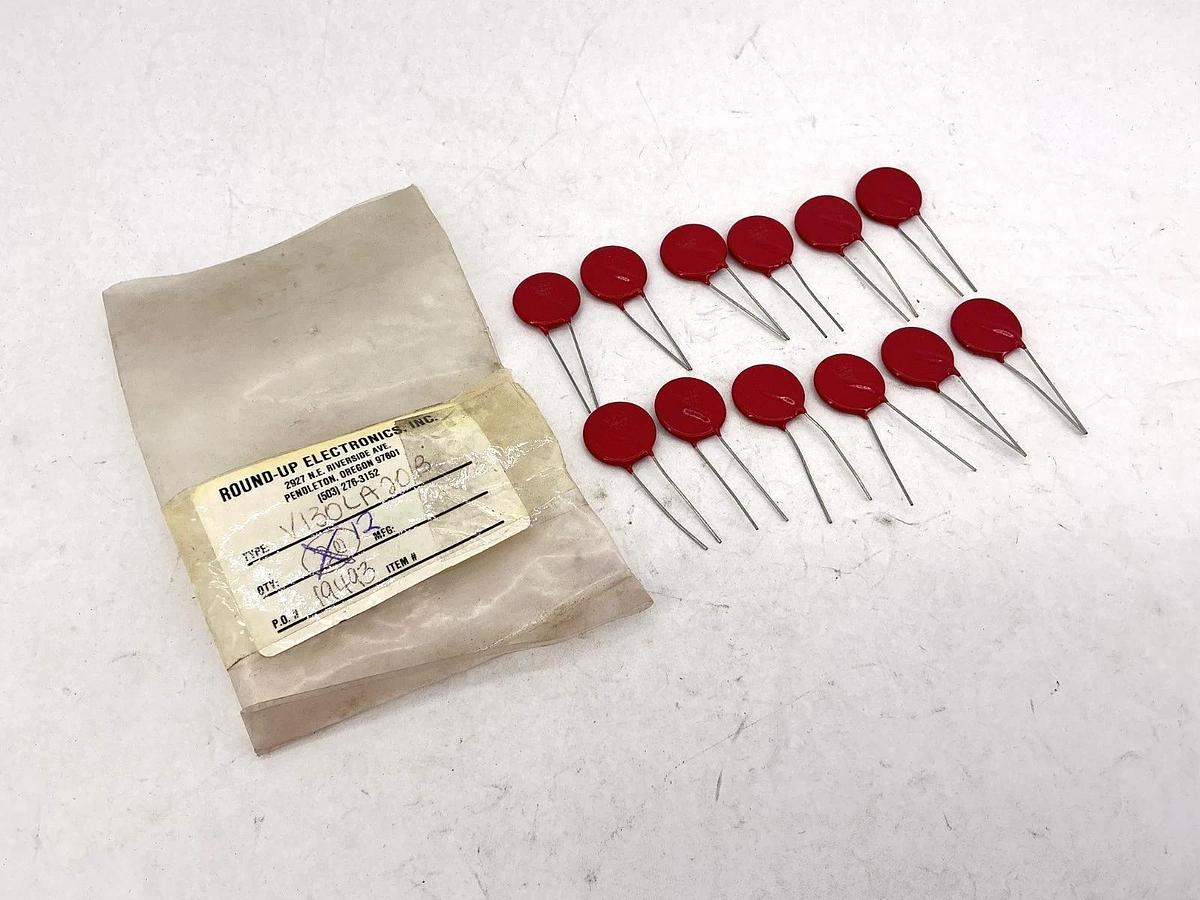Lot of 12 New Round-Up Electronics V130LA20B Metal Oxide Varistor Red 130L20B