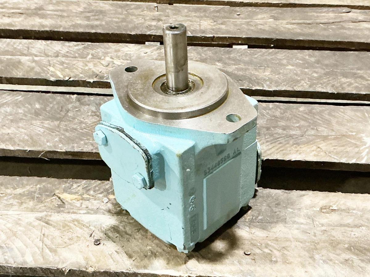 New Denison Hydraulics T6C-B05-1R00-B1 Hydraulic Pump Model 024-25777-0
