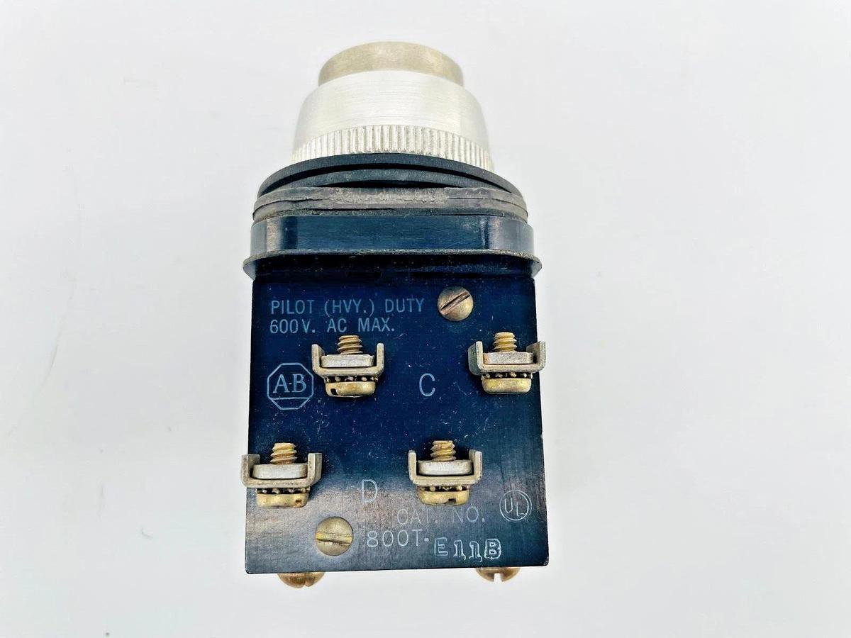 Used Allen Bradley 800T-E11B Cylinder Lock Pushbutton 2NO 2NC NO KEY