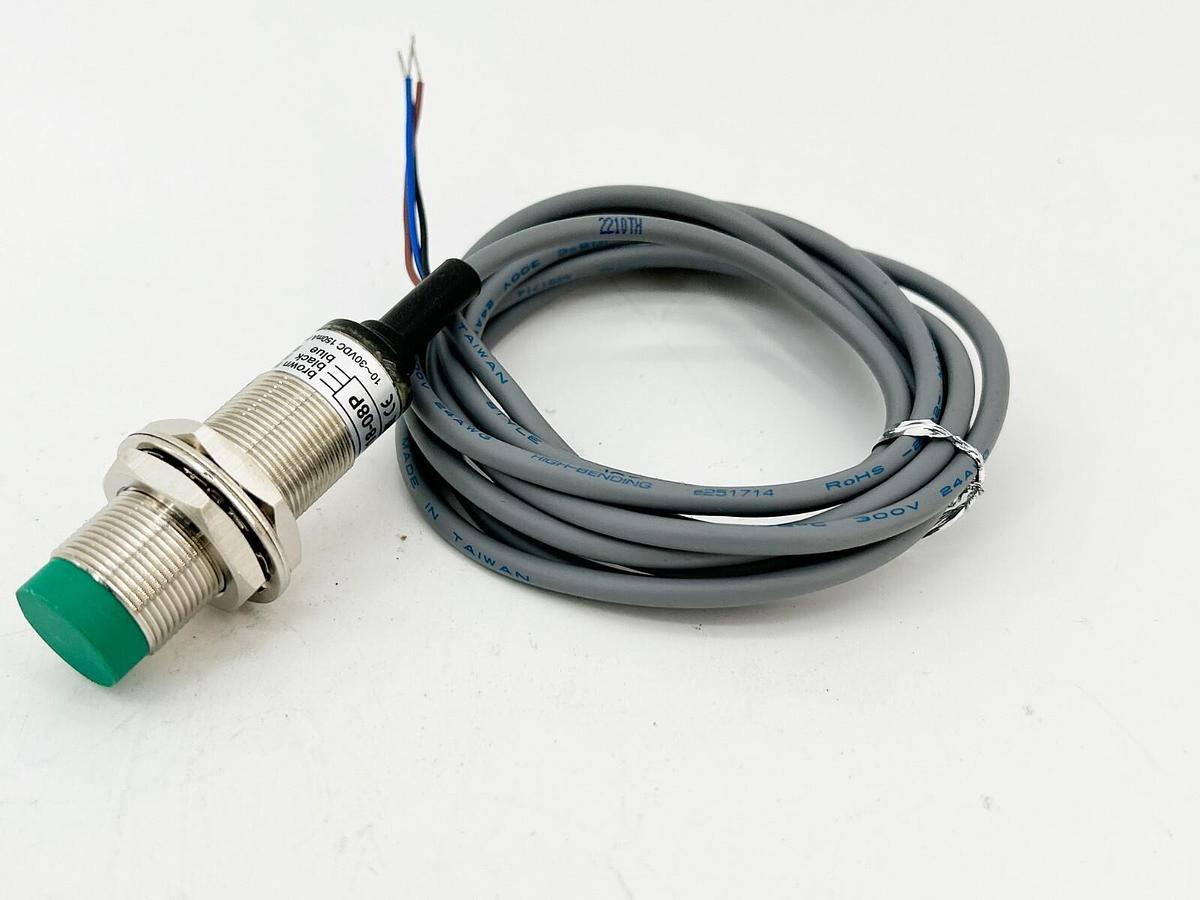 New Fotek PM18-08P Proximity Switch 10-30VDC 150mA