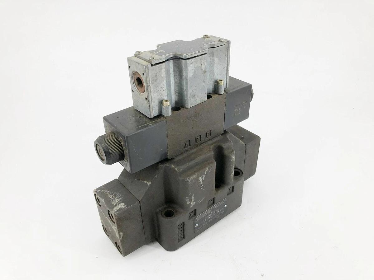 Used Denison Hydraulics A4D03-3B03-0303-10A1W01-1028 Directional Valve 115V Coils