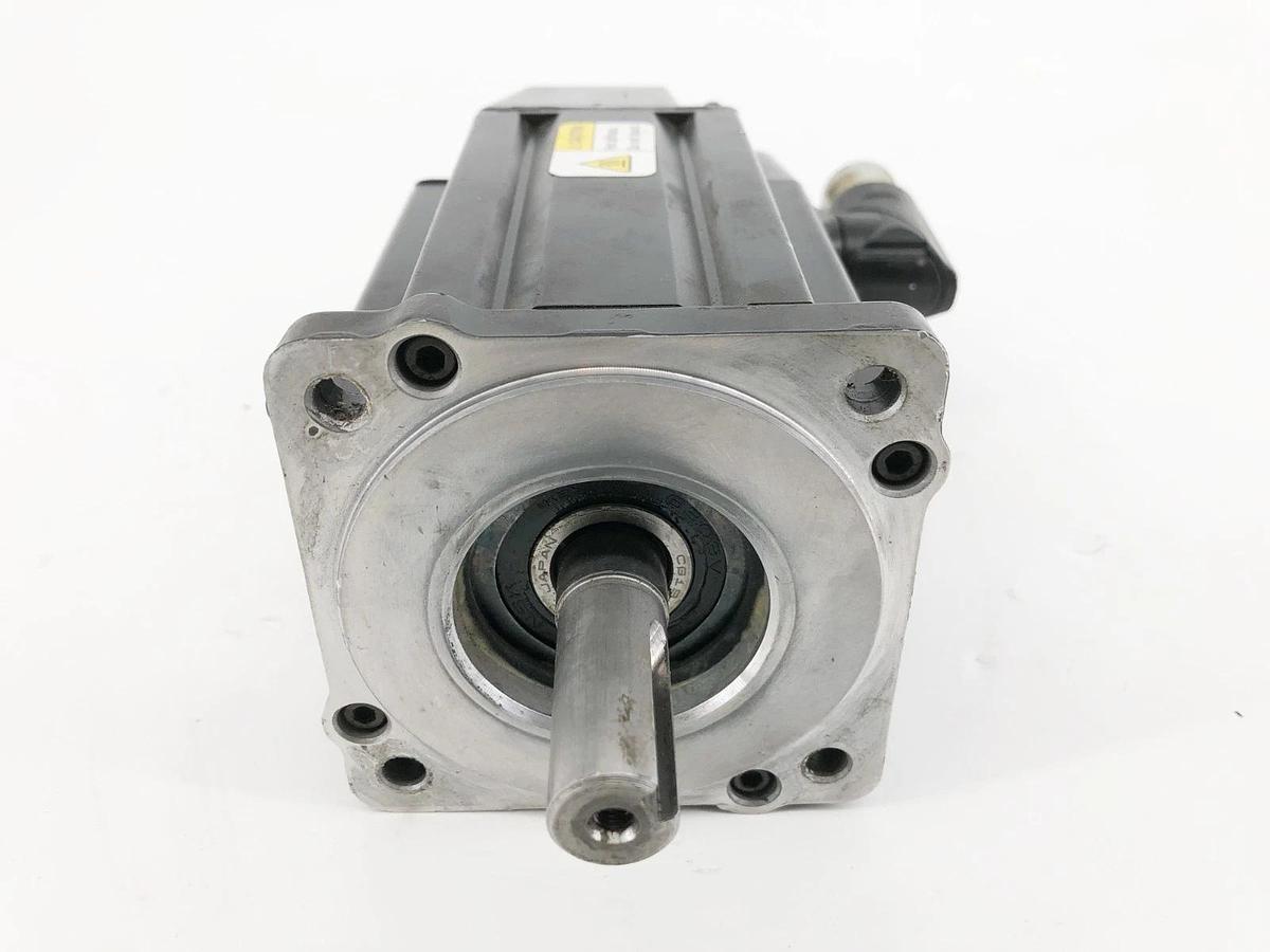 New Allen Bradley VPL-B1002E-PJ12AA Ser. A Servo Motor 480V 3PH 3300rpm - No Box