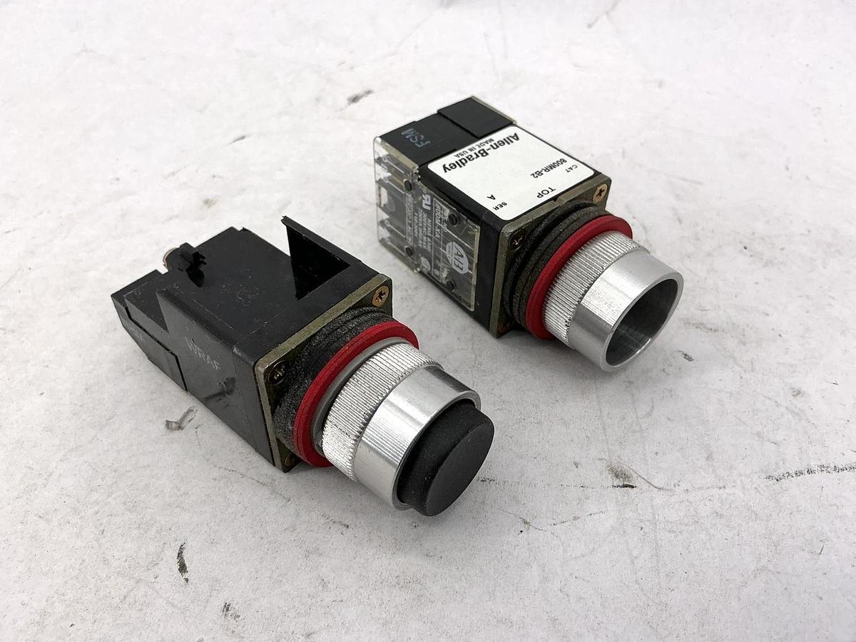 Used Lot of 2 Allen Bradley 800MR-B2 Ser A Pushbutton w/ Contact Block