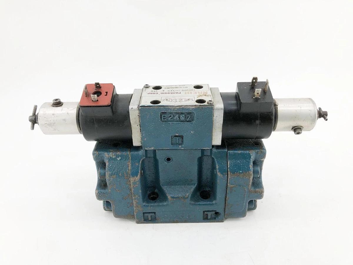 Used Nachi ESD-G06-C6S125-A-E10 Directional Proportional Valve 24VDC 2506357