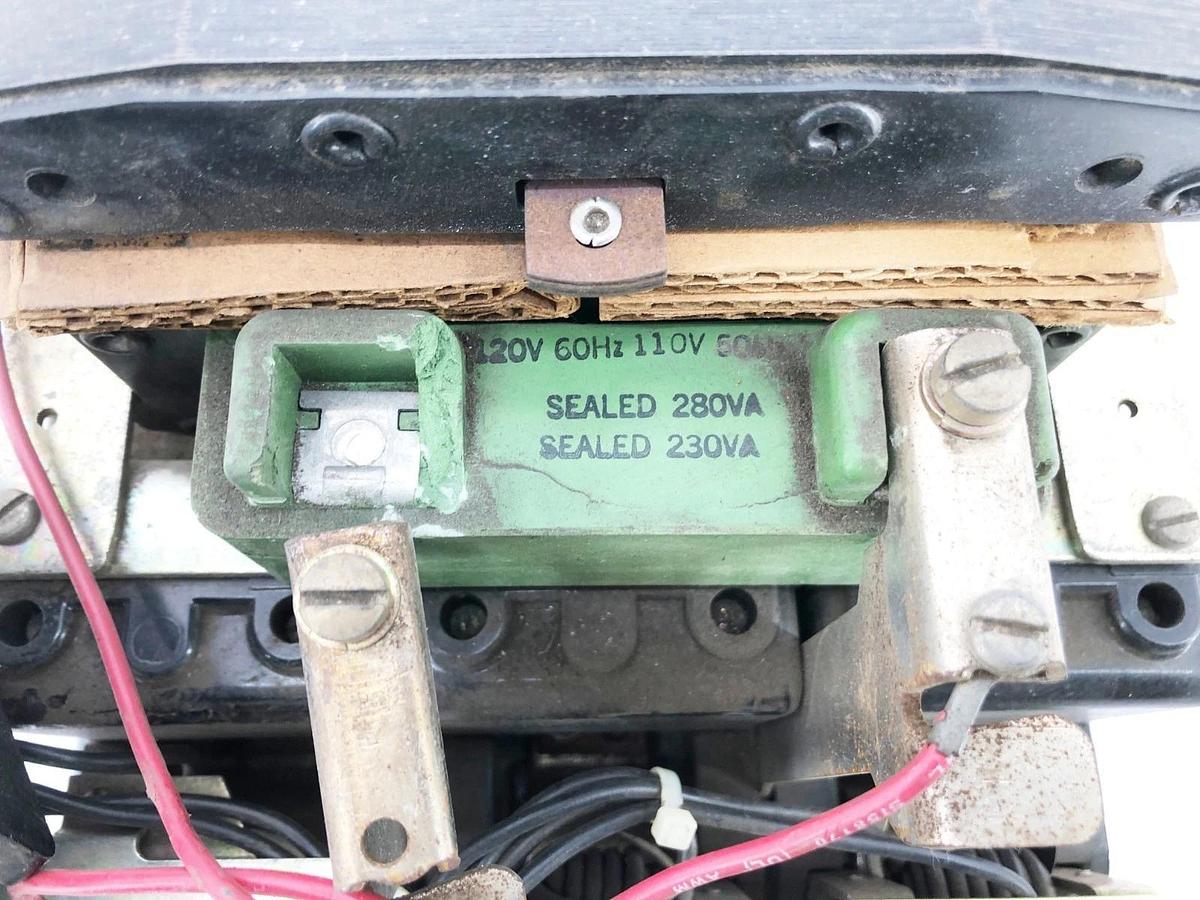 Used General Electric CR206G0 Magnetic Starter 110/120V Coil NEMA 5 (For Parts Only)