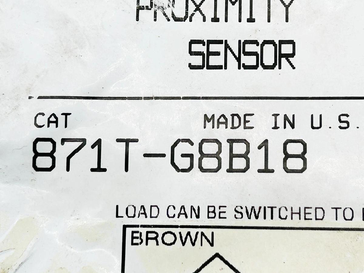 New Allen Bradley 871T-G8B18 Inductive Proximity Sensor 132VAC 8MM Sensing Dista