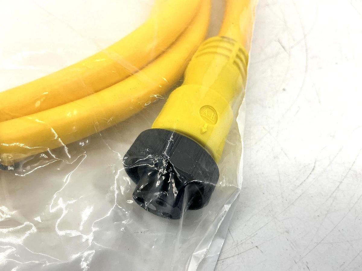 New Allen Bradley 889N-F3AFC-6F Ser B QD Cordset Female 3-Pin 3-Wire 6ft