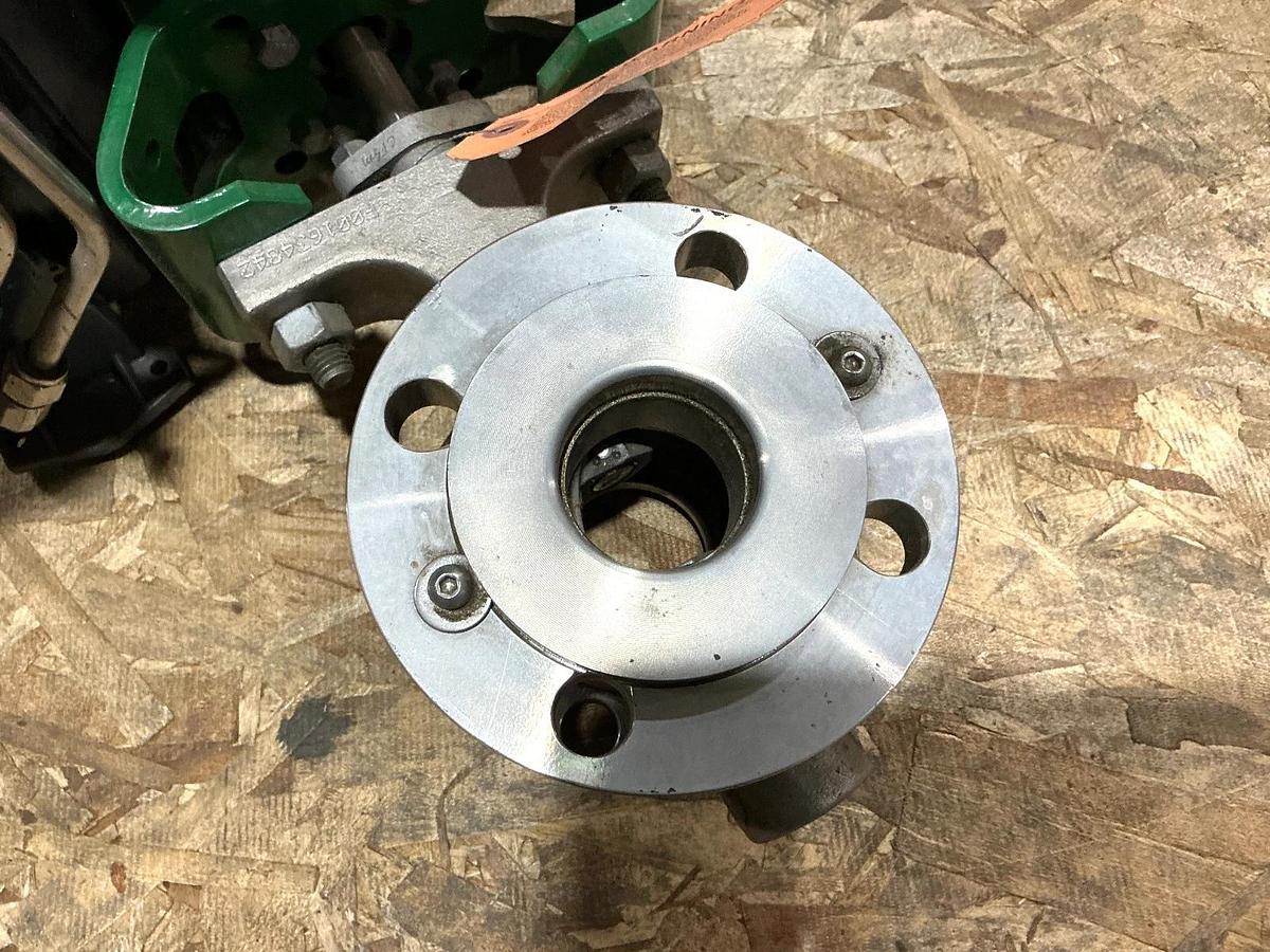 New Fisher 2052 Size 1 Rotary Actuator w/ V150 Size 2 Valve PDTO 29PSIG 90° Rot.