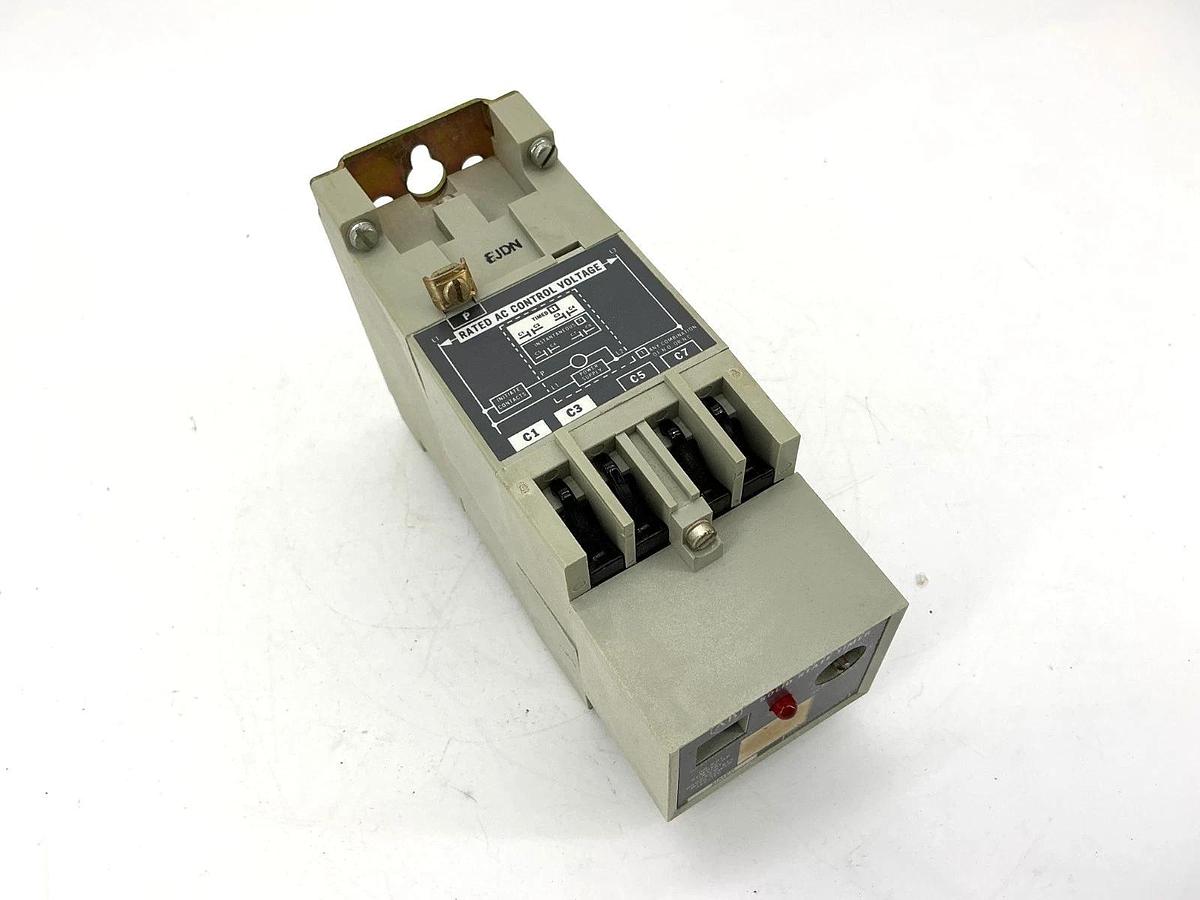 Used Allen Bradley 700-RT00N000A1 Ser B Solid State Timing Relay 110/120V 50/60HZ