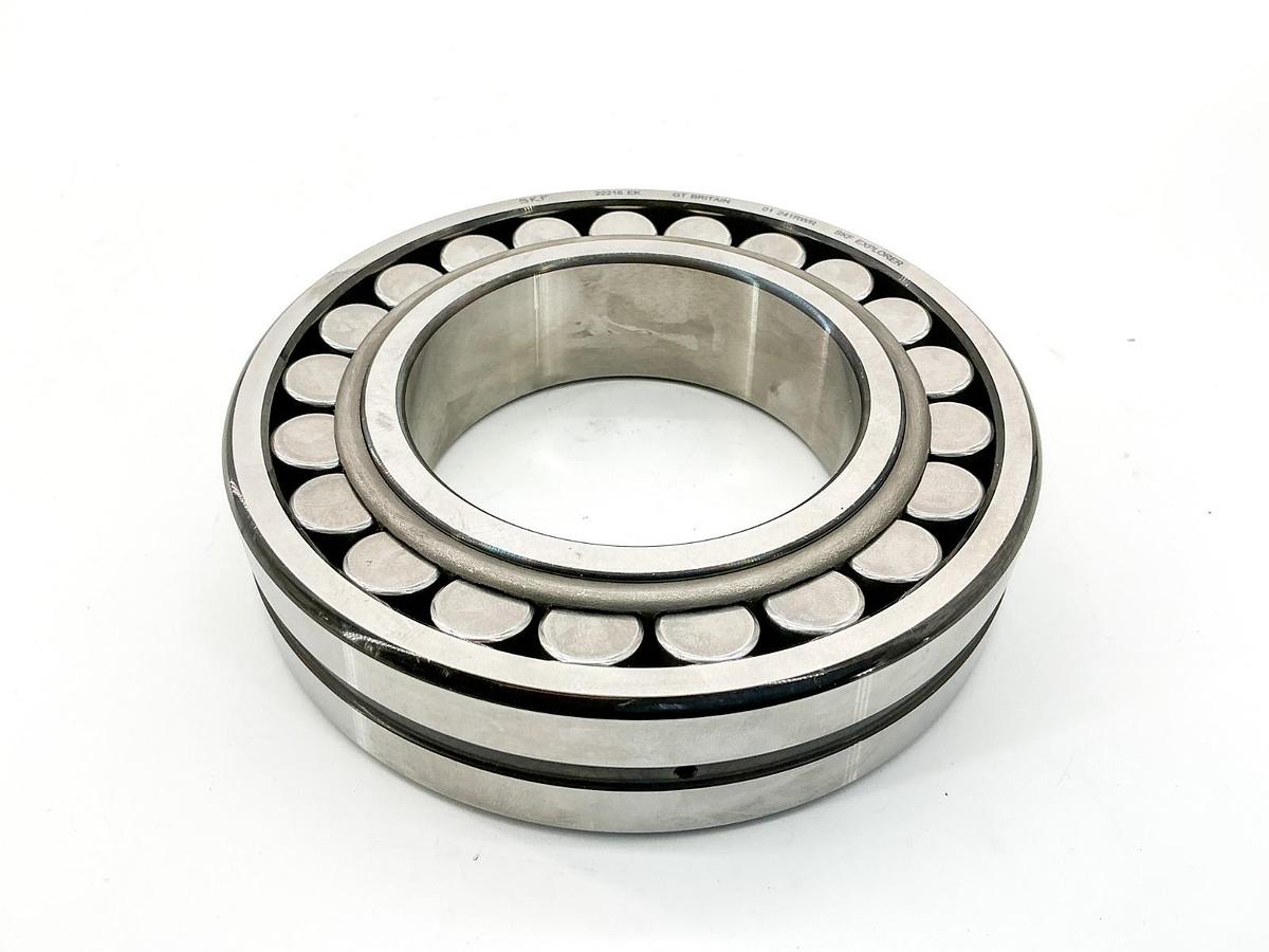 New SKF 22216 EK Spherical Roller Bearing 80x140x33 mm - No Box