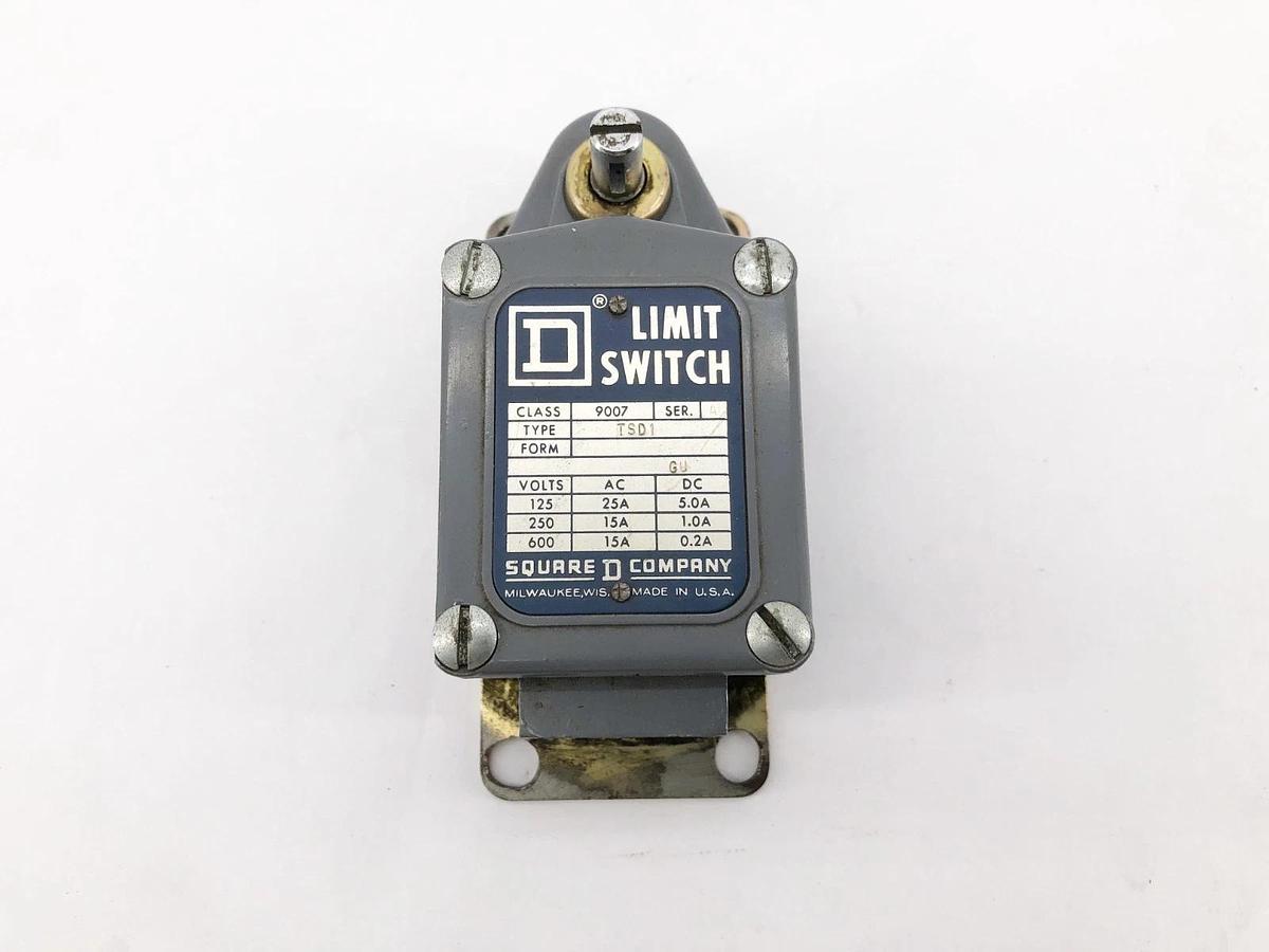Used Square D 9007TSD1 Rotary Lever Limit Switch 600VAC Ser. A