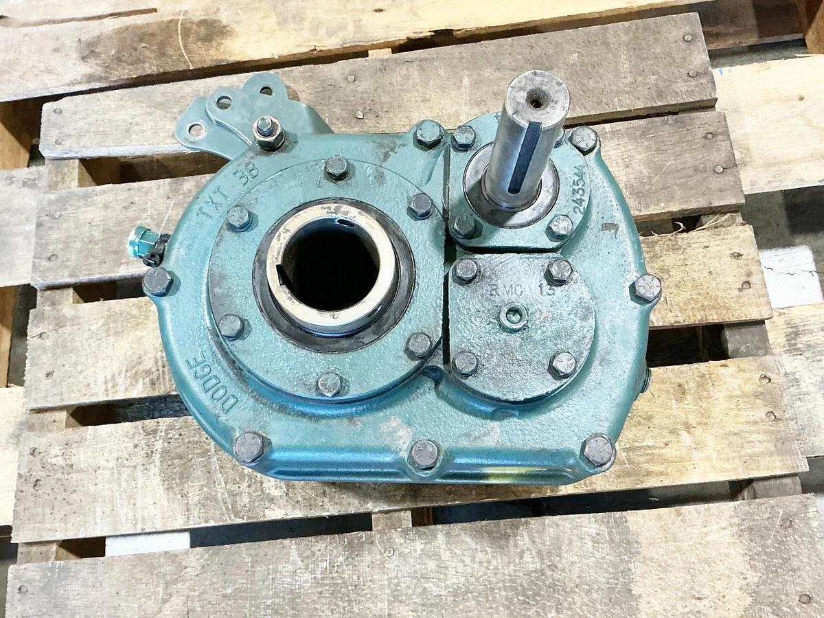 Used Dodge 243513 FH Torque Arm Speed Reducer 2083HP 14.88 Ratio TXT315BS