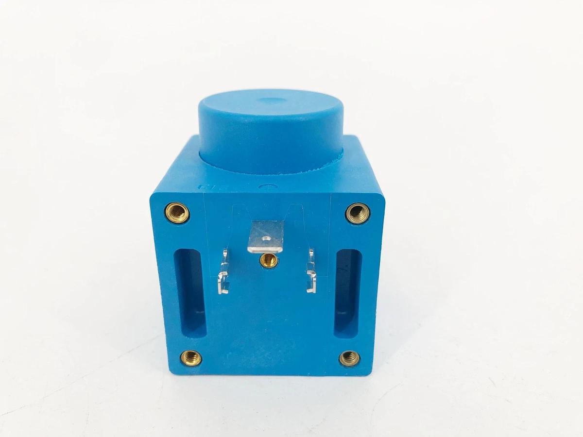 New Danfoss GEA 627500080 Solenoid Coil 110V 50/60Hz 14W - No Box