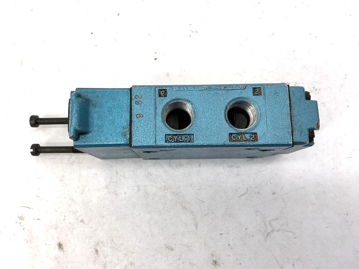 Used MAC Valves 811C-PM-111CA-152 Solenoid Valve Pressure: Vacuum To 150PSI