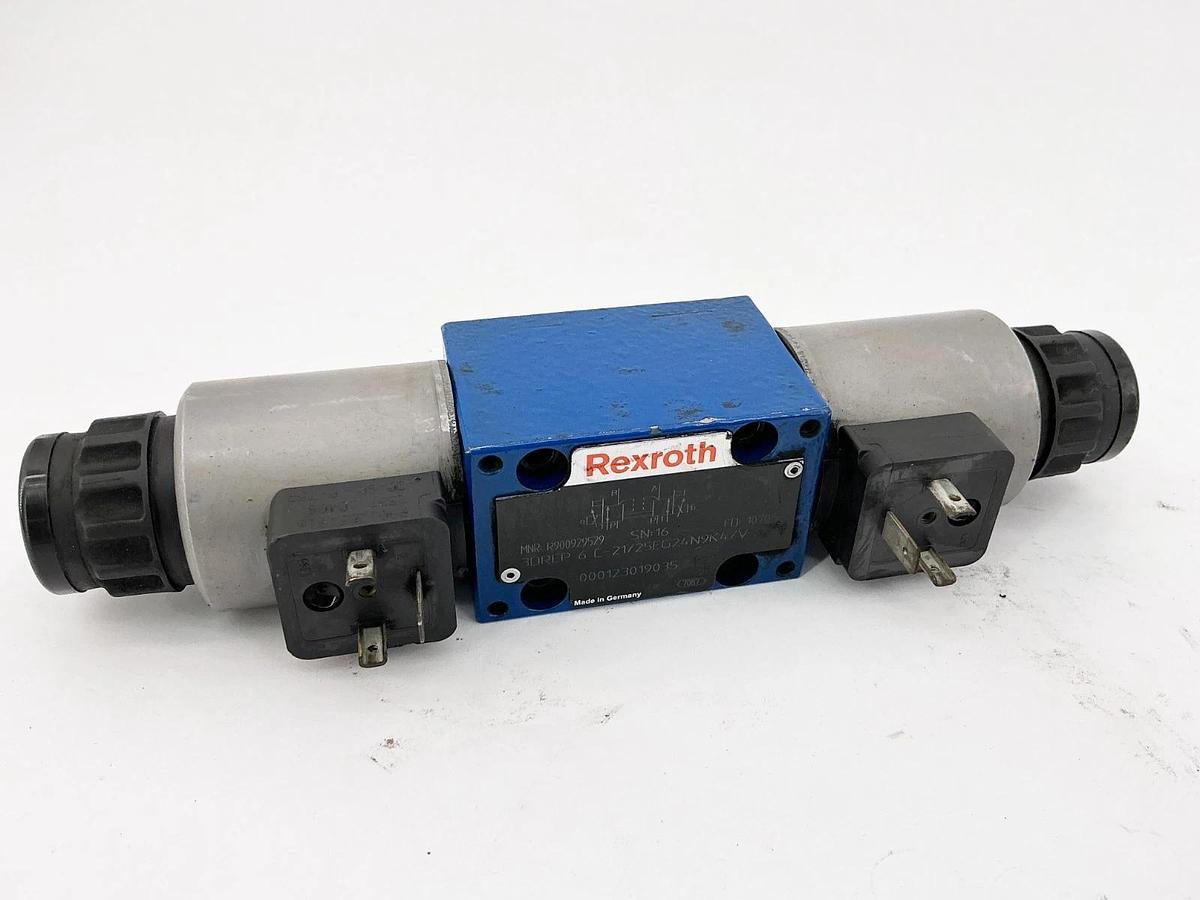 New Rexroth 3DREP6C21/25EG24N9K4/V Hydraulic Control Valve 25Bar R900929529