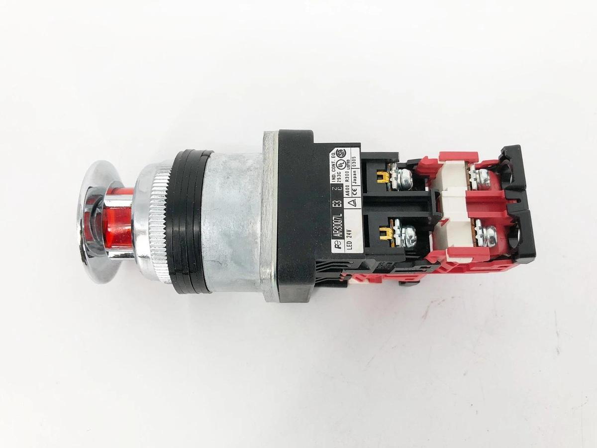 New Fuji Electric AR30Q7L-11E3RZC Red Push-Pull Illuminated Pushbutton 24V 30mm