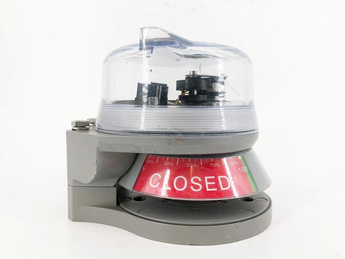 New Stonel QG2WC02SRA Limit Switch 1A 125VAC 4-20mA 10-40VDC - No Box