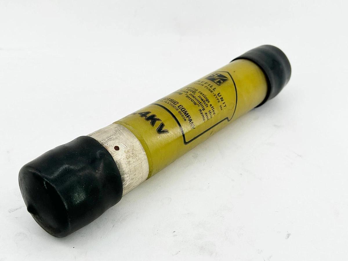 New S&C Electric 262500R4 Slow Speed Fuse Refill 300A 14.4KV - No Box